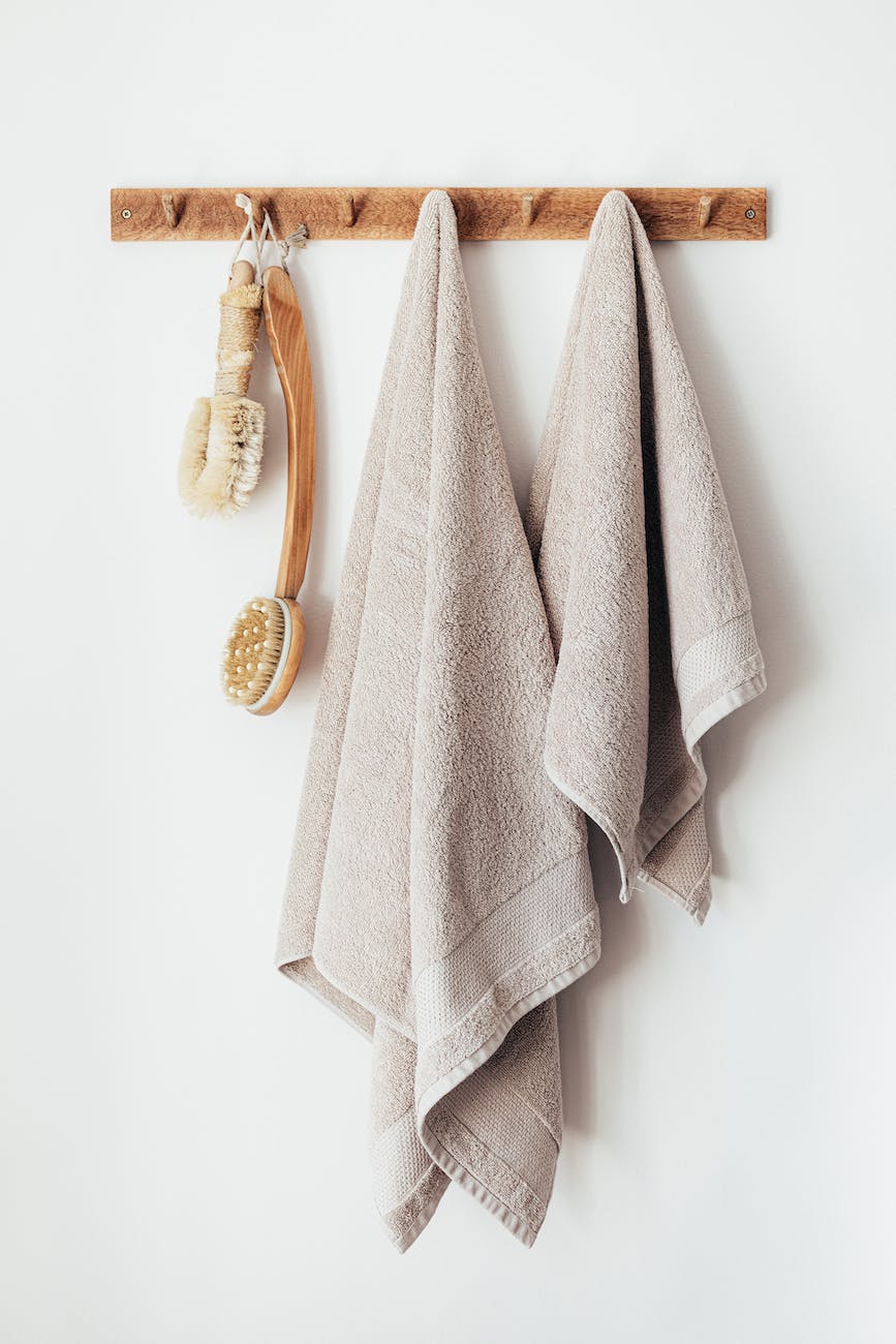 eco-friendly shower with organic cotton towels